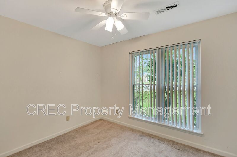 Charming Single-Story Home with Huge Backyard! property image