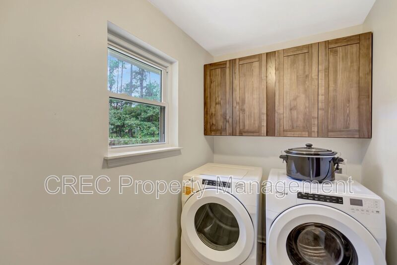 Charming Single-Story Home with Huge Backyard! property image