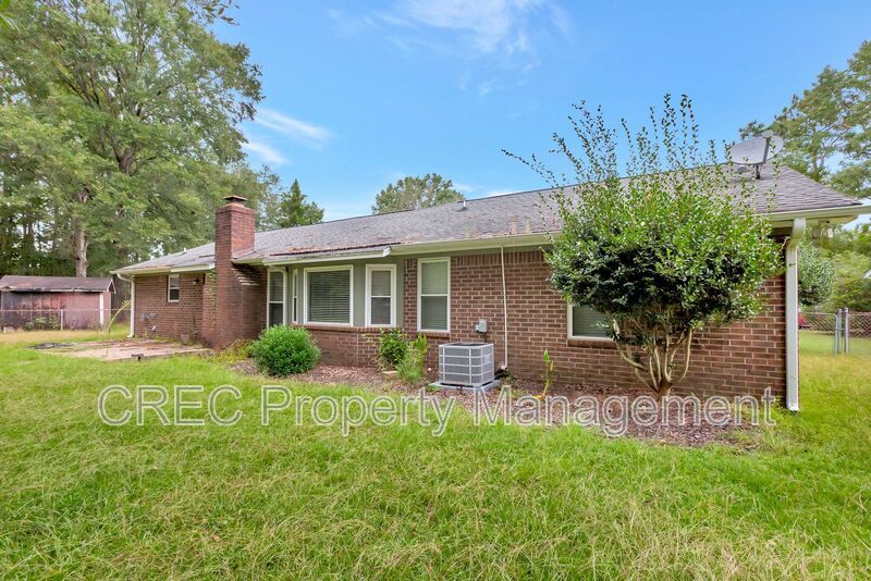 Charming Single-Story Home with Huge Backyard! property image