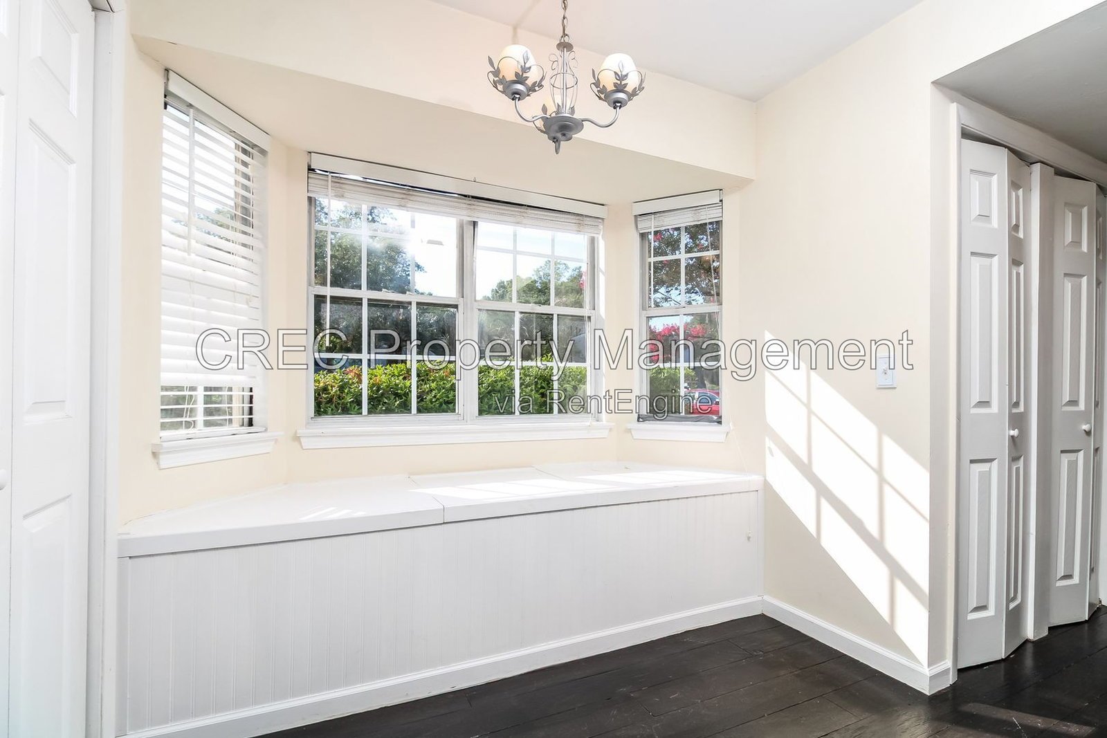 ** $300 OFF FRIST MONTHS RENT for move in 8/15 or earlier ** Spacious Home in Beaumont! property image