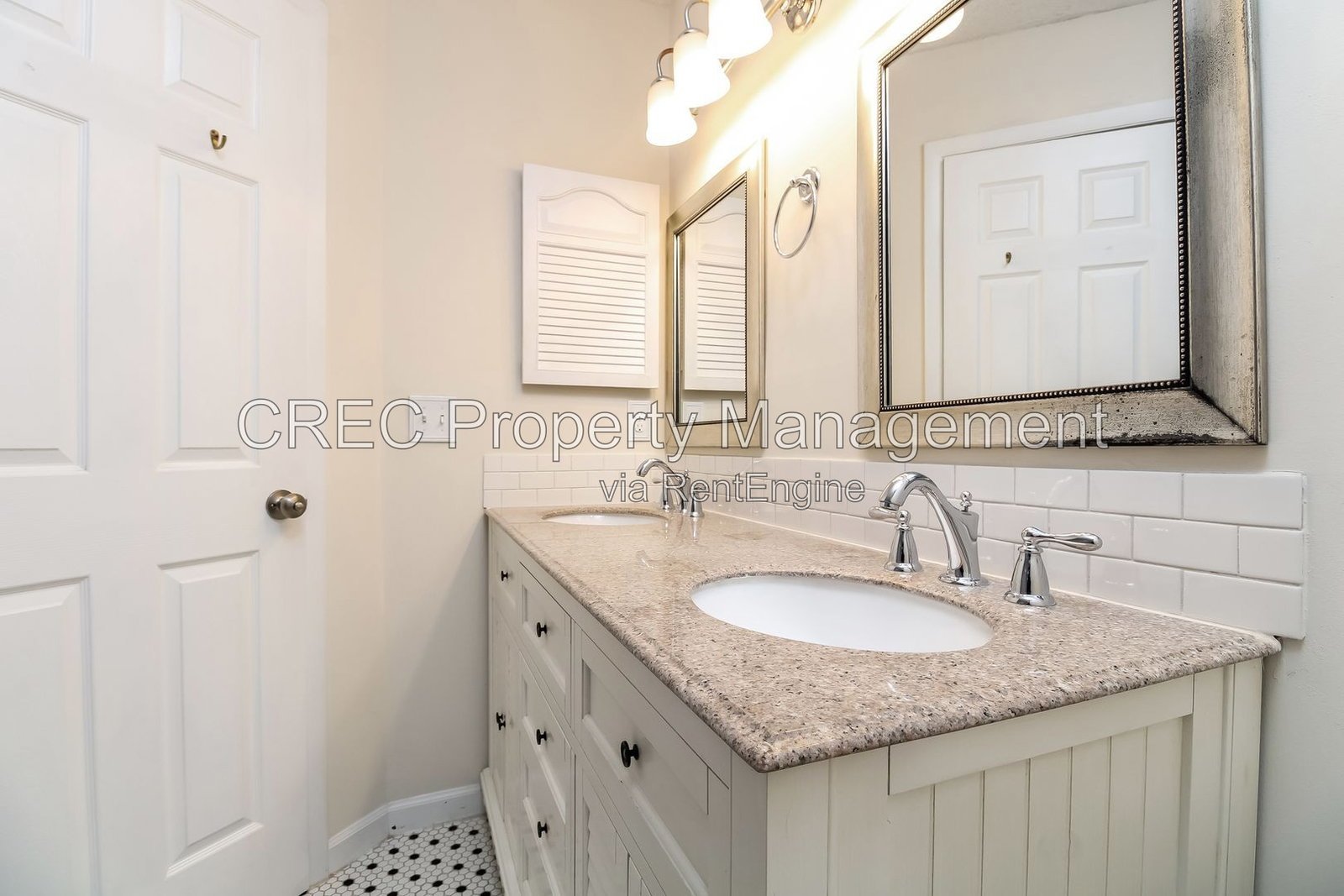 ** $300 OFF FRIST MONTHS RENT for move in 8/15 or earlier ** Spacious Home in Beaumont! property image
