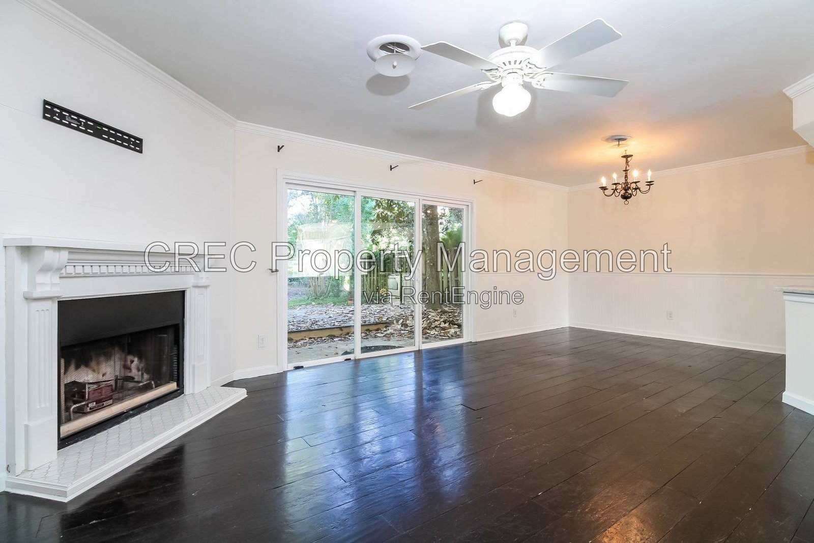 ** $300 OFF FRIST MONTHS RENT for move in 8/15 or earlier ** Spacious Home in Beaumont! property image
