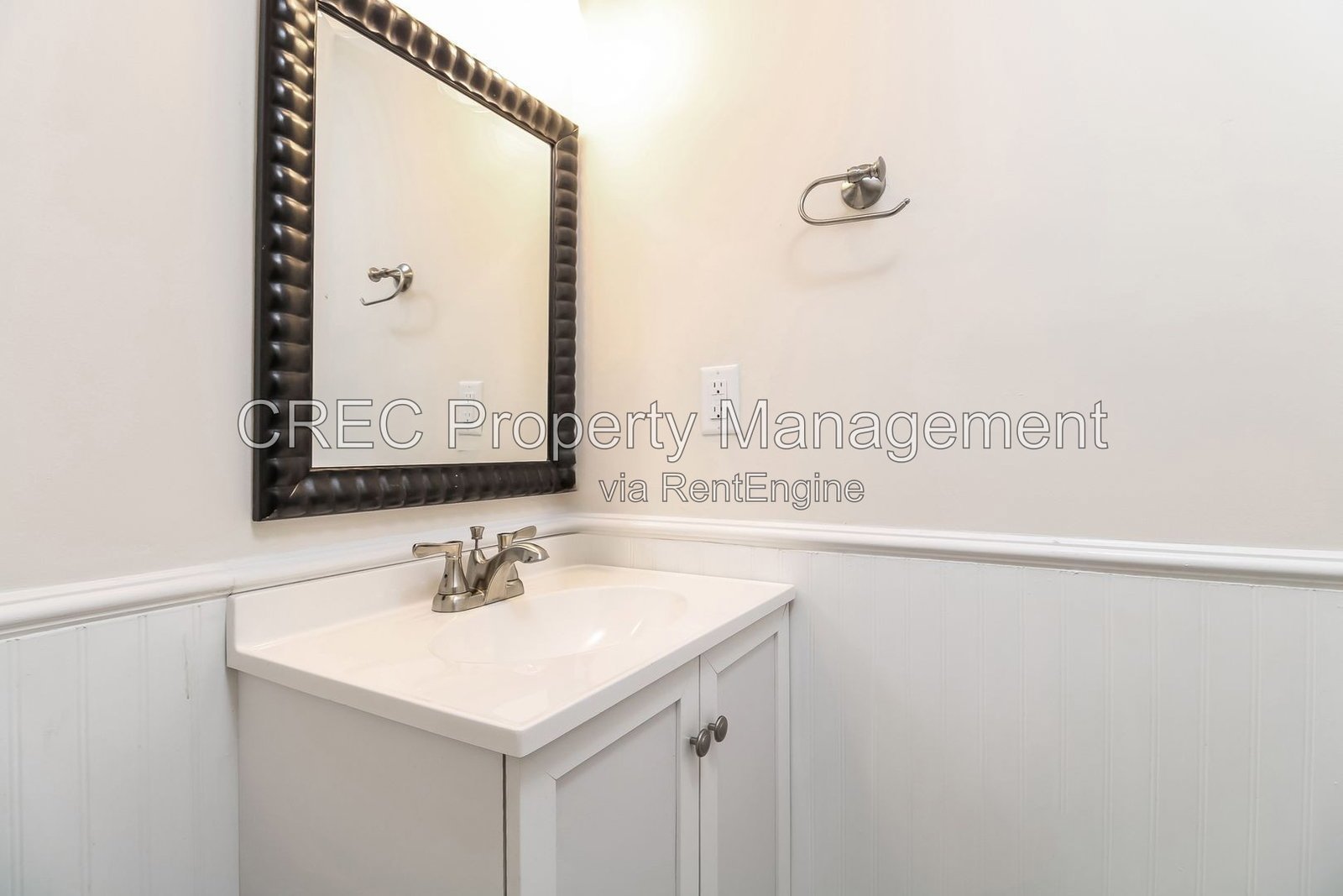 ** $300 OFF FRIST MONTHS RENT for move in 8/15 or earlier ** Spacious Home in Beaumont! property image
