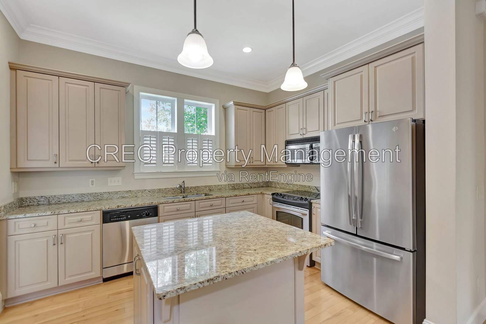 Beautiful custom Daniel Island home! property image