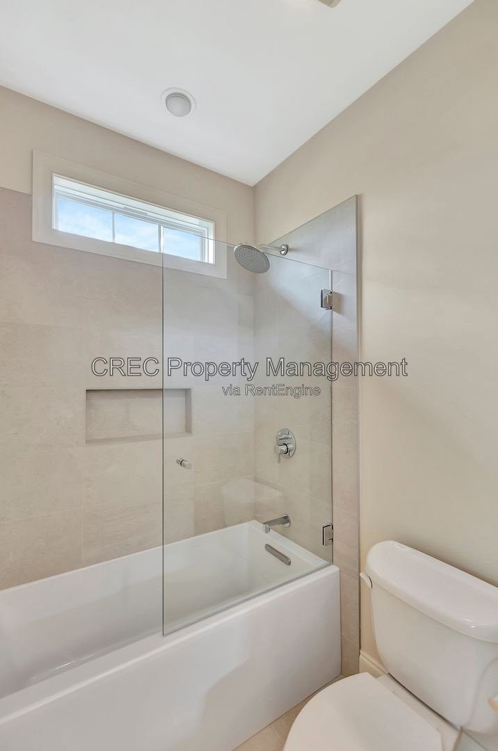 Beautiful custom Daniel Island home! property image