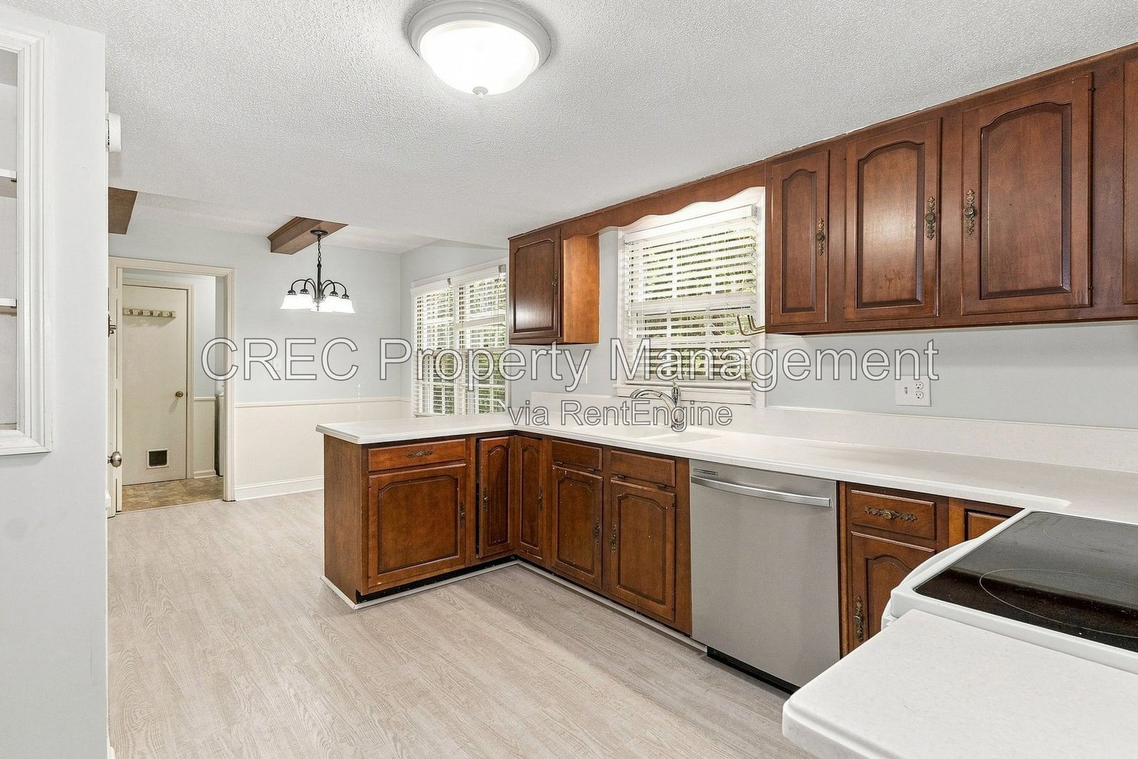 Classic Southern Elegance in Kings Grant! property image