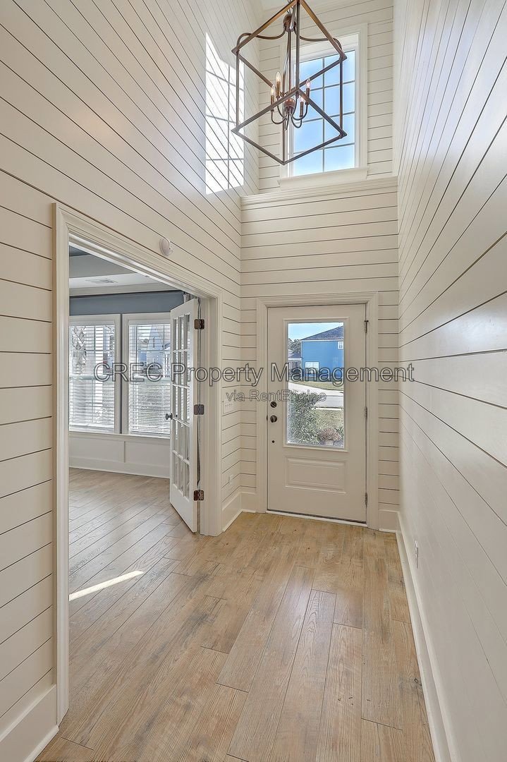 Beautiful Two Story Home On Johns Island! property image