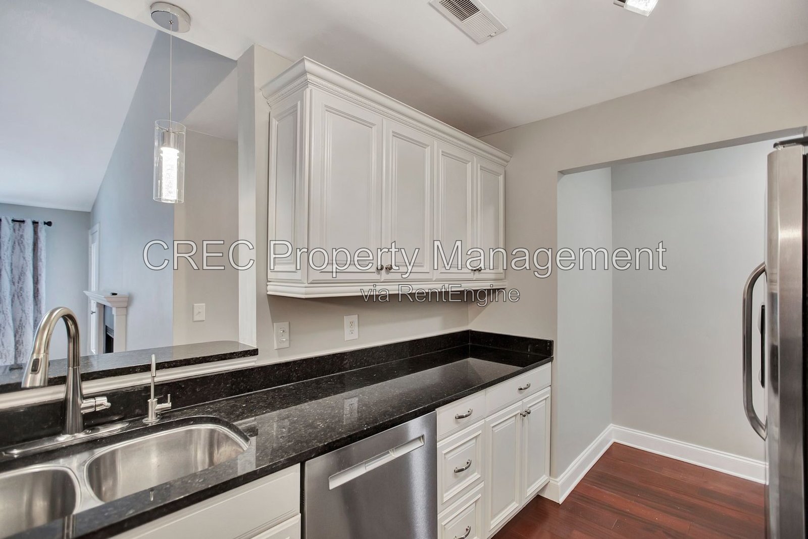 ** Coming Soon ** Mount Pleasant Condo MINUTES from IOP! property image