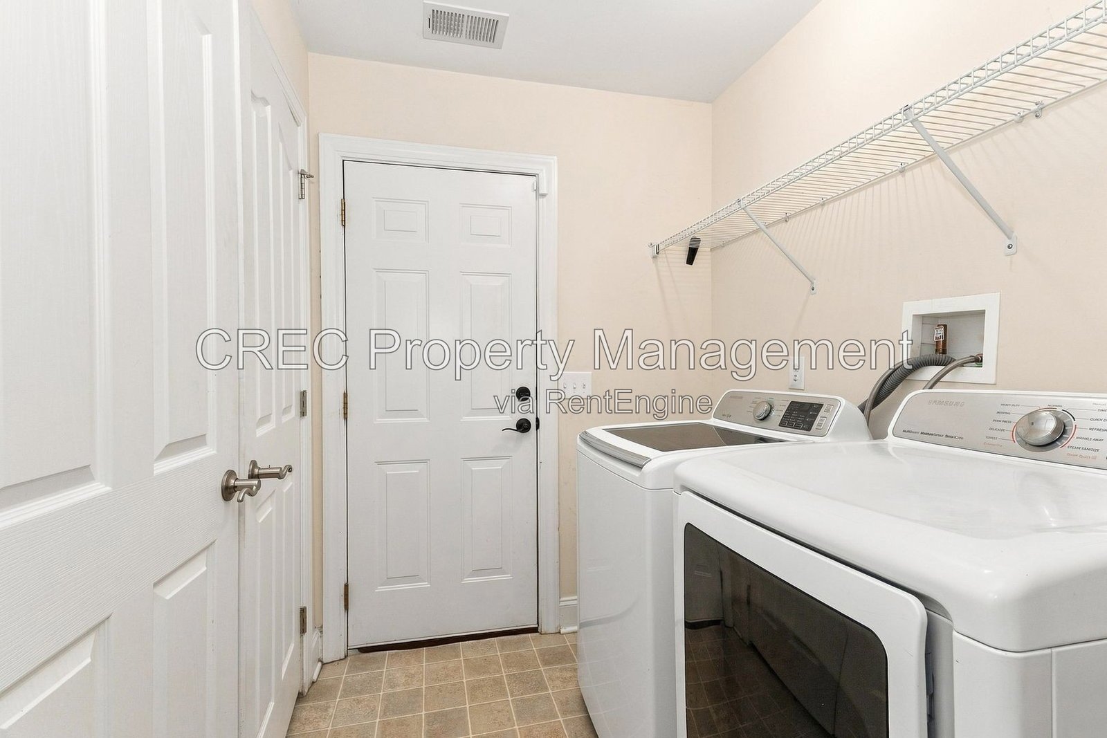 Welcome home to 304 Carriage Wheel Road, where comfort meets convenience! property image