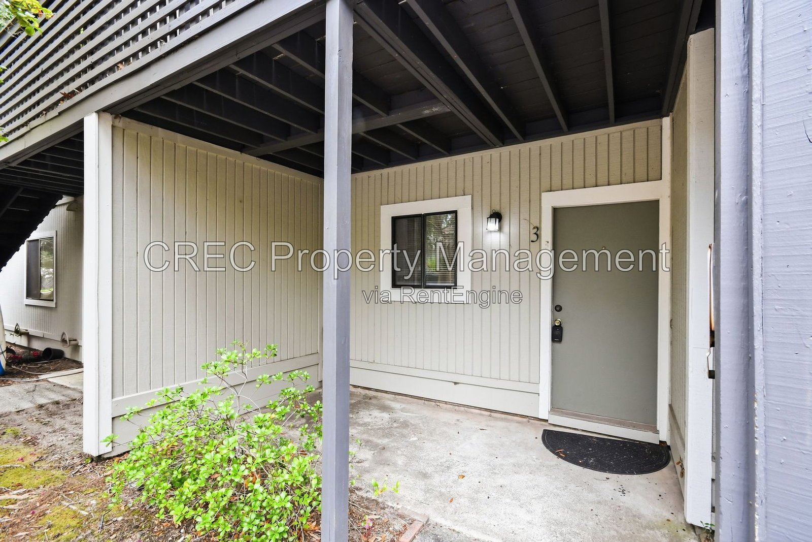 Move in Ready West Ashley Condo! property image