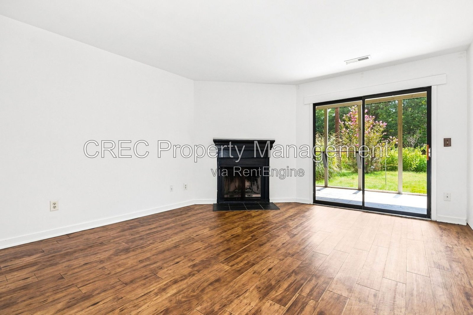 Move in Ready West Ashley Condo! property image