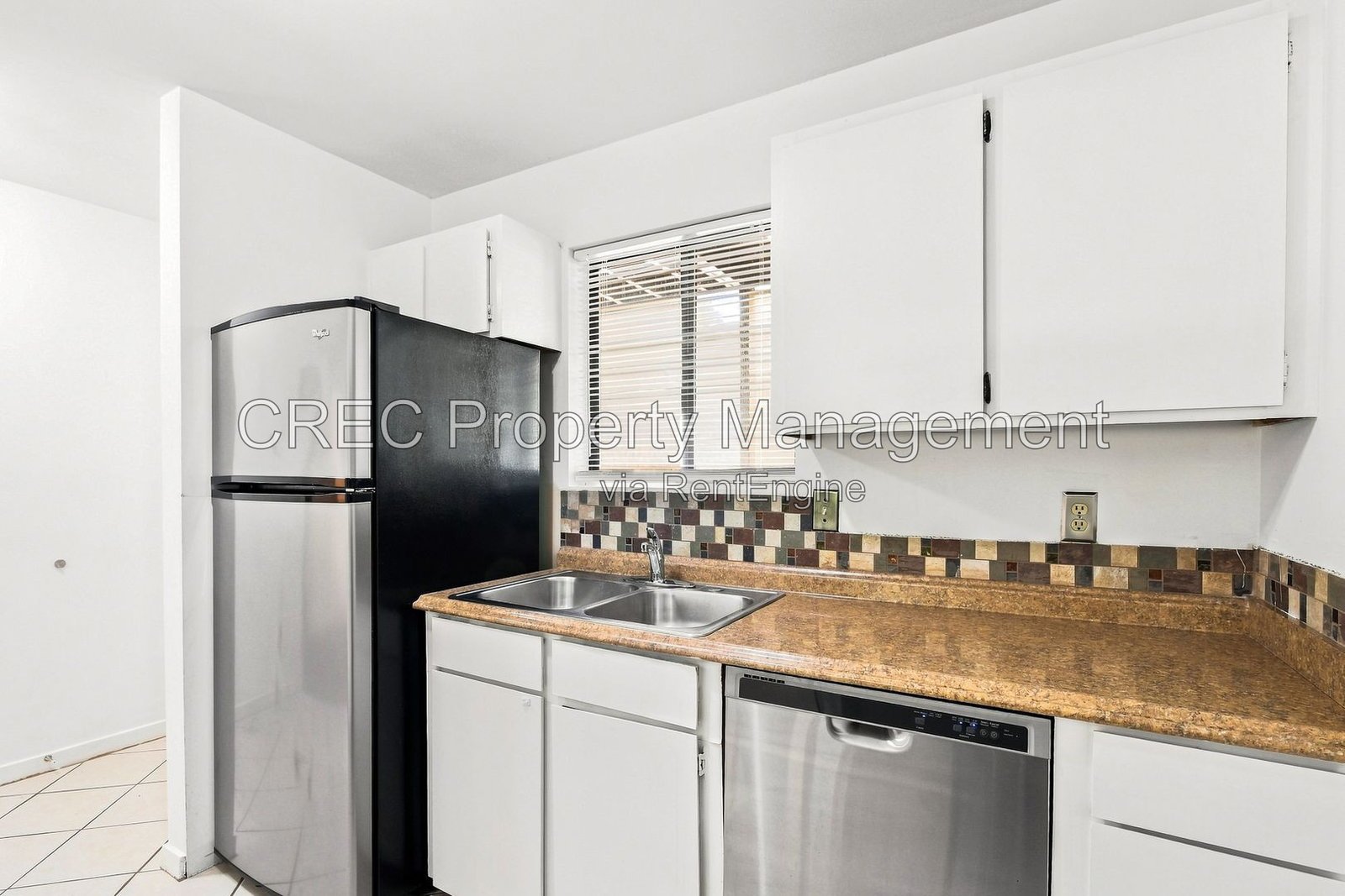 Move in Ready West Ashley Condo! property image