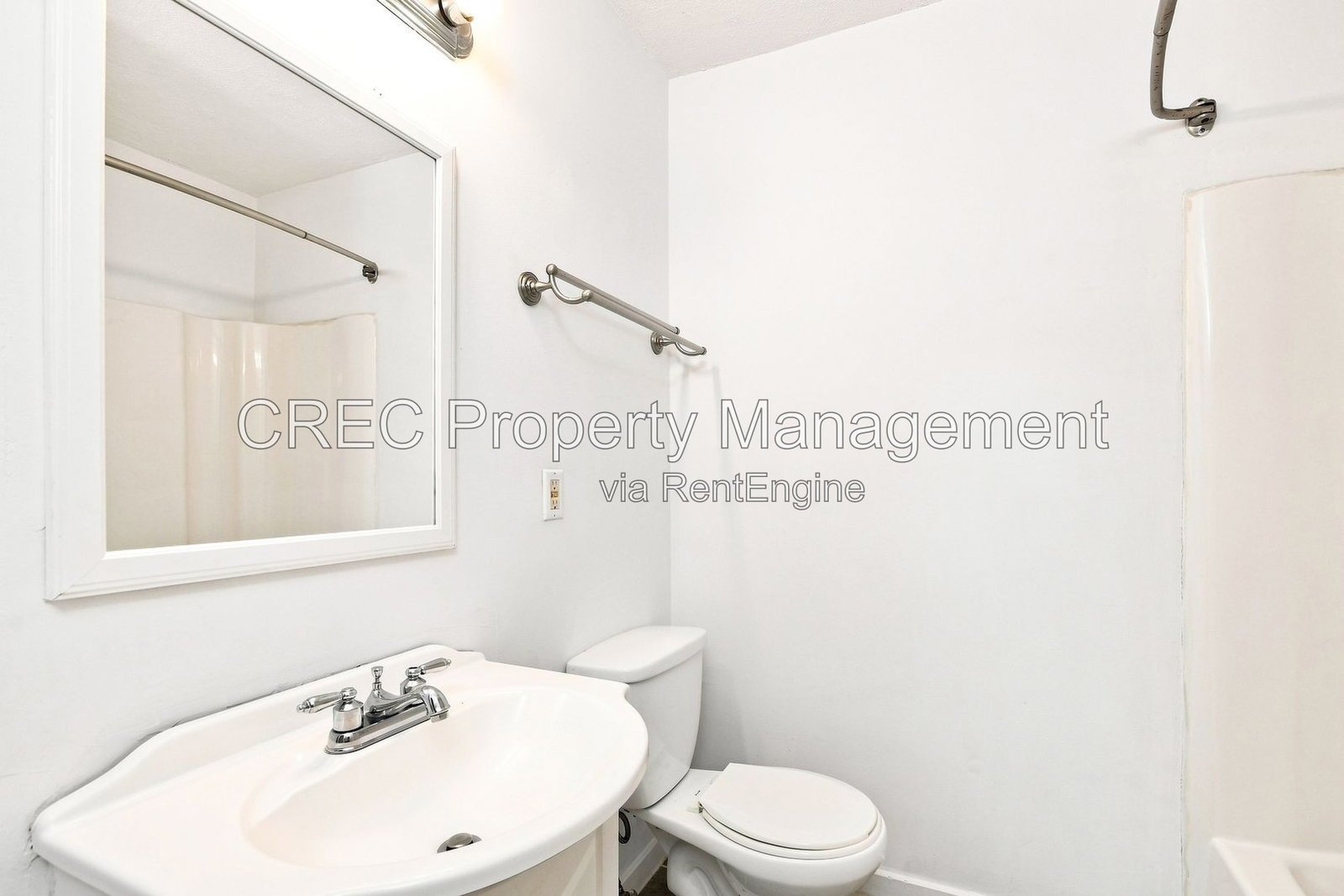 Move in Ready West Ashley Condo! property image