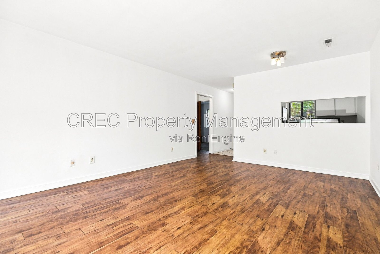 Move in Ready West Ashley Condo! property image