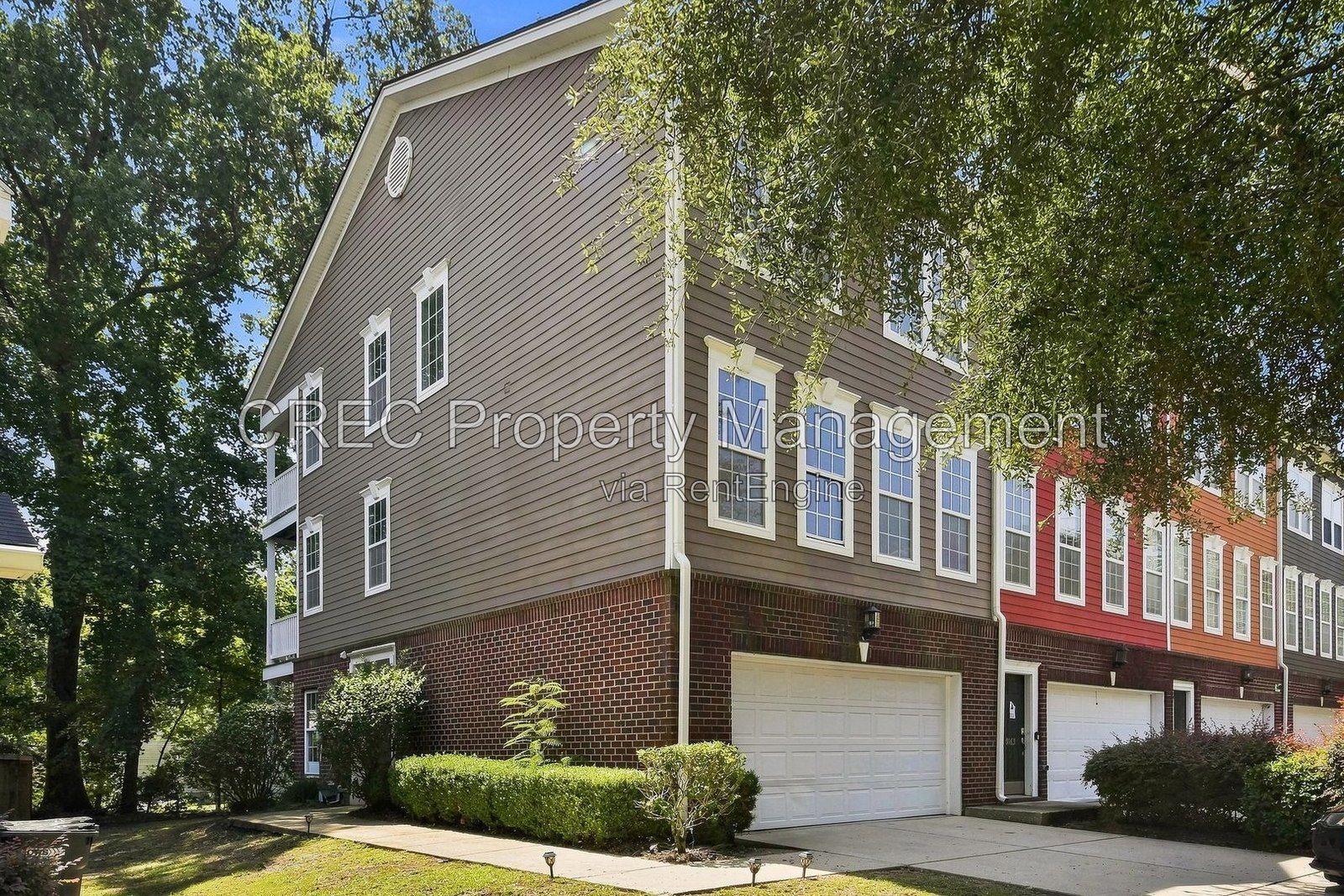 Spacious townhouse in Tranquil Hill Plantation! property image