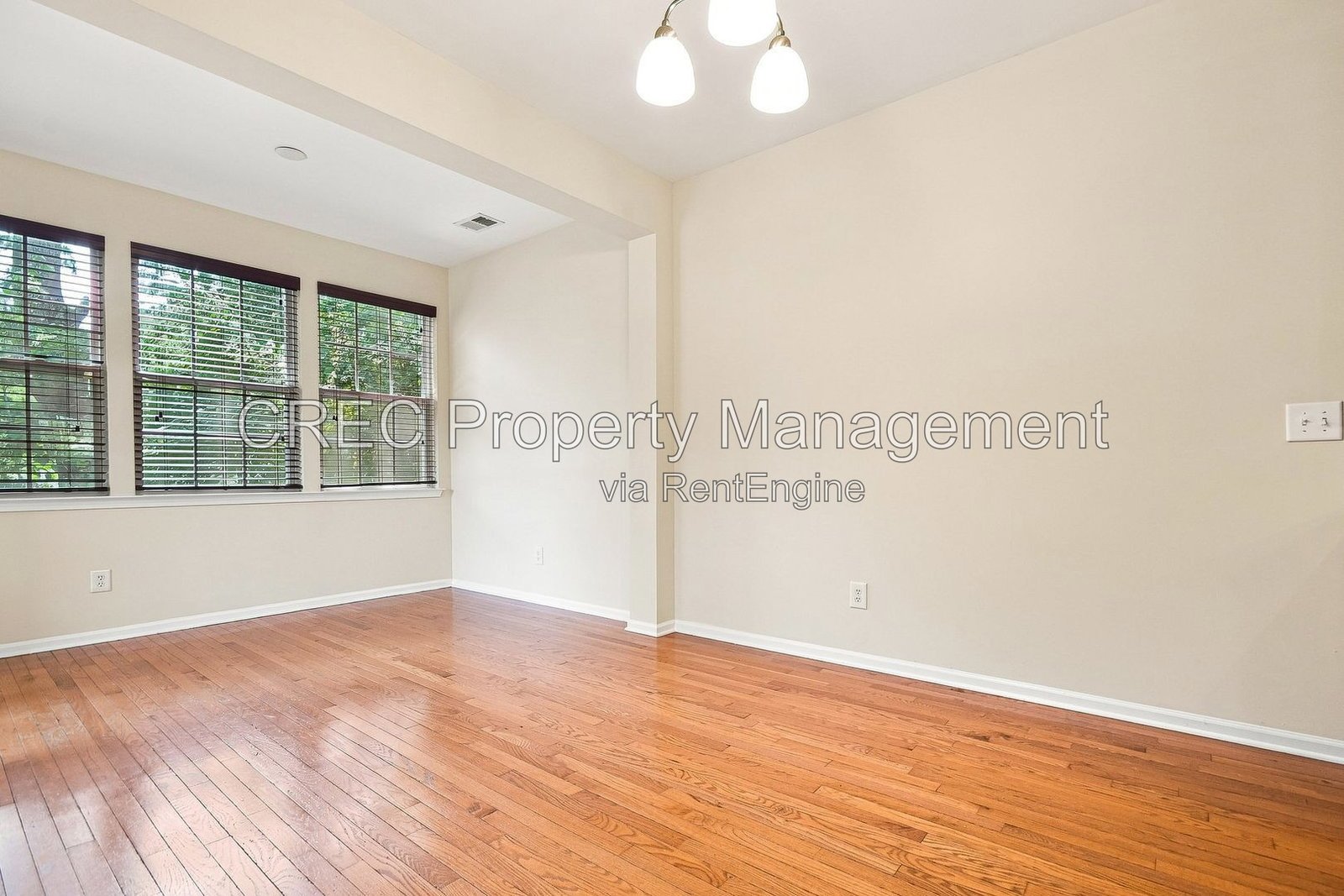 Spacious townhouse in Tranquil Hill Plantation! property image
