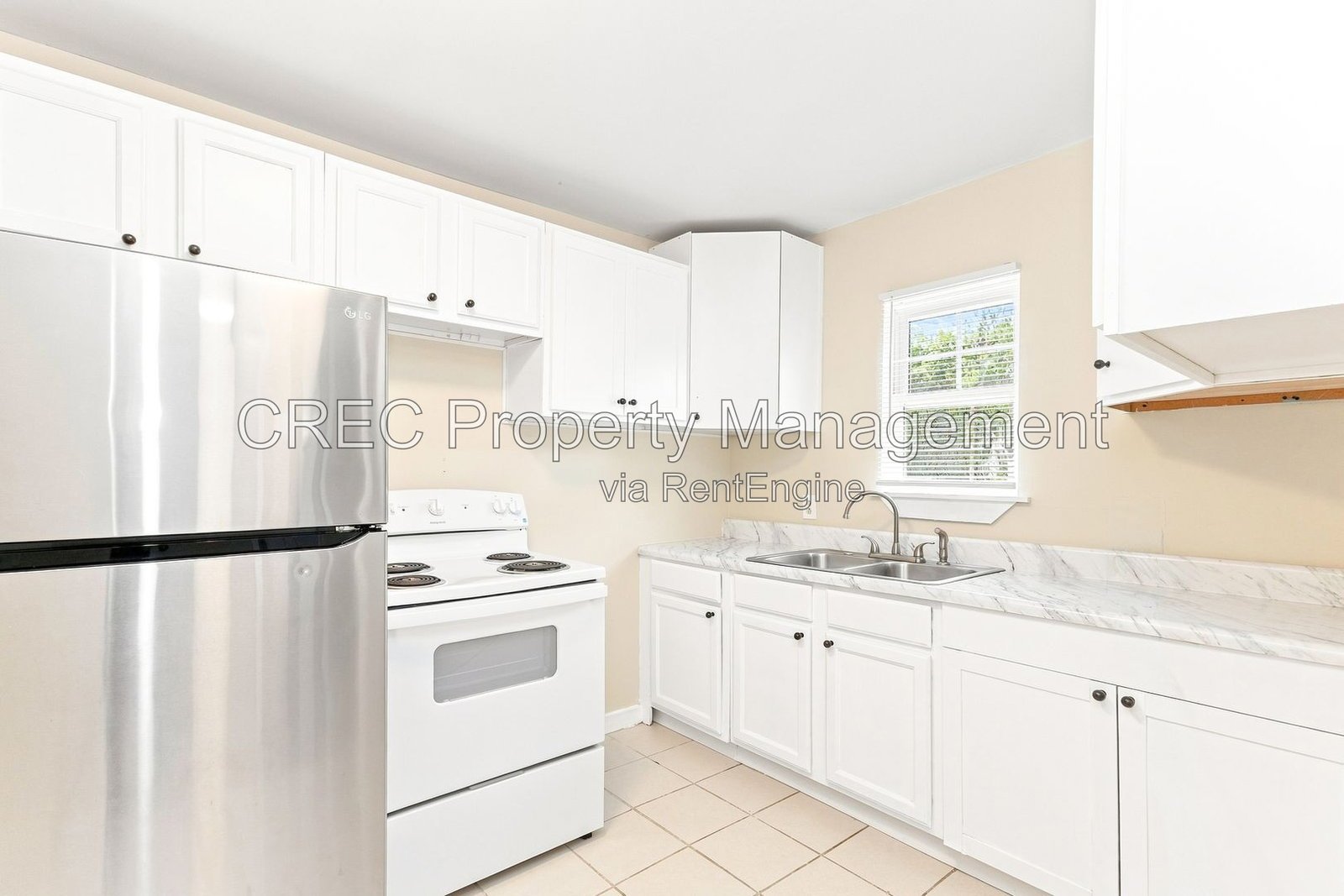 Newly Updated Duplex in North Charleston **Halloween Discount** property image