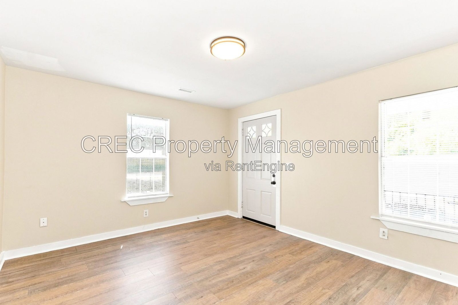 Newly Updated Duplex in North Charleston **Halloween Discount** property image