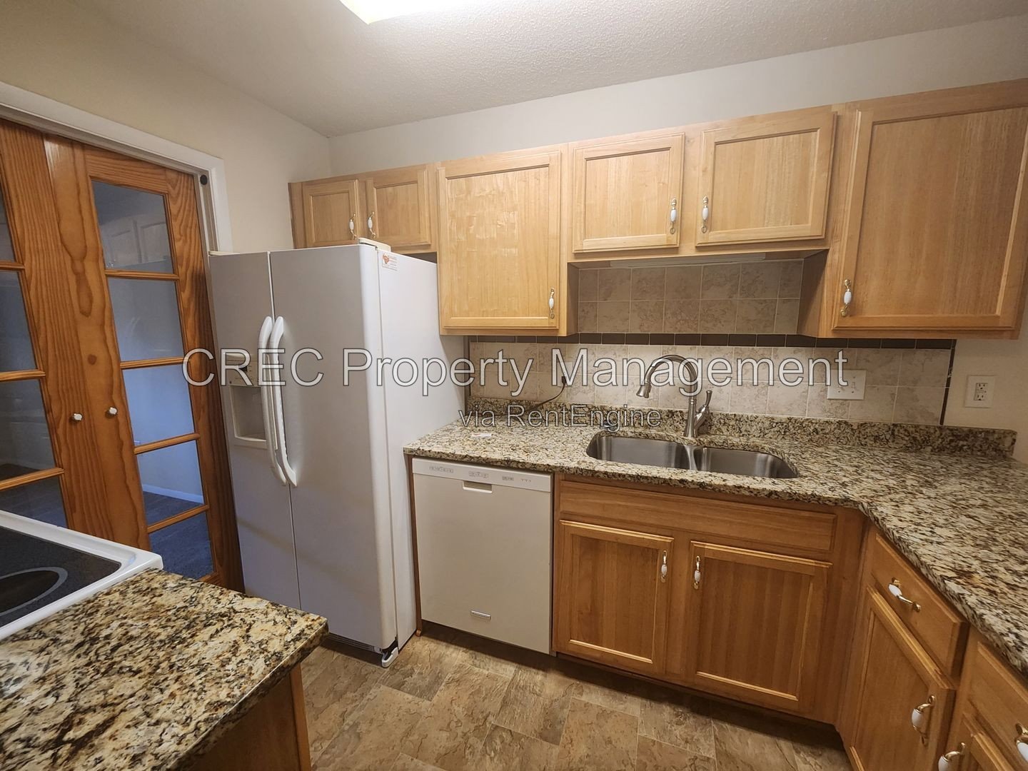 ** Coming Soon ** Spacious Otranto Townhome with 1st floor master!! property image