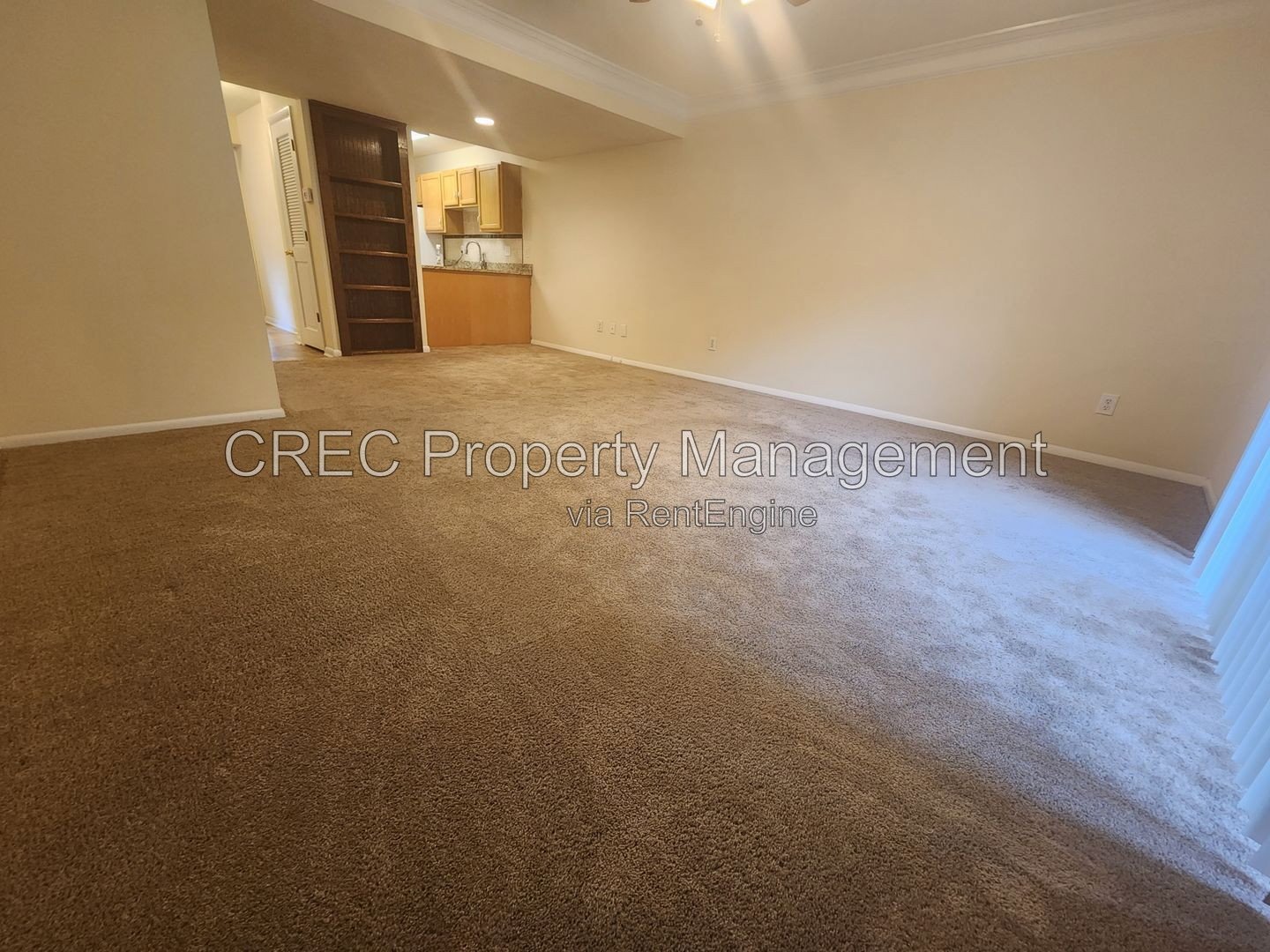 ** Coming Soon ** Spacious Otranto Townhome with 1st floor master!! property image
