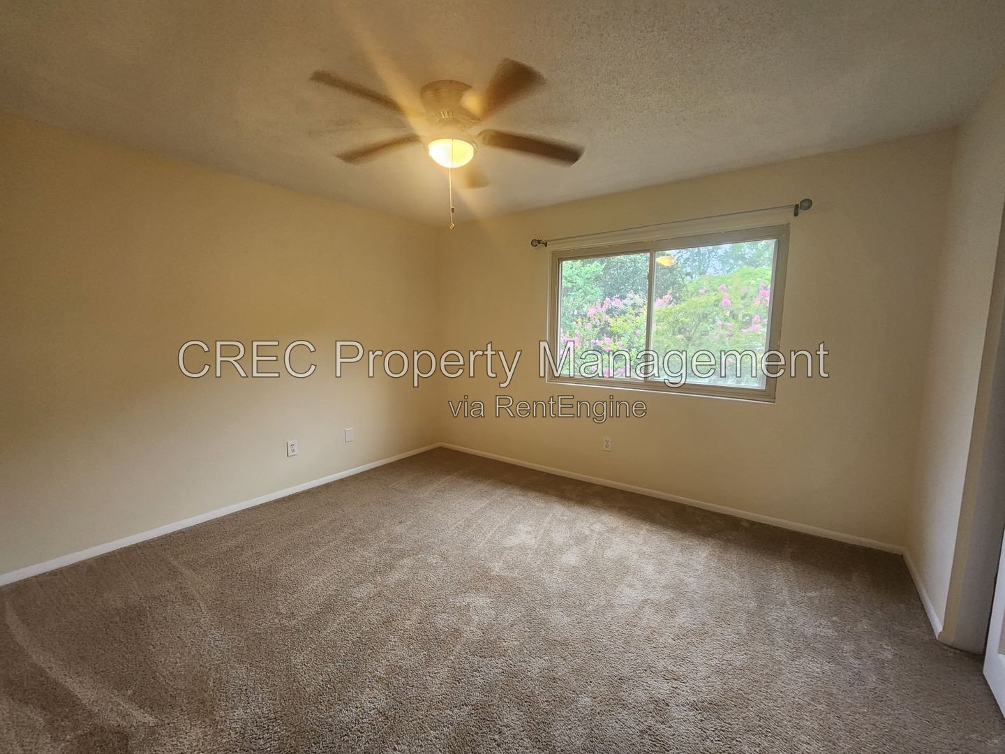 ** Coming Soon ** Spacious Otranto Townhome with 1st floor master!! property image