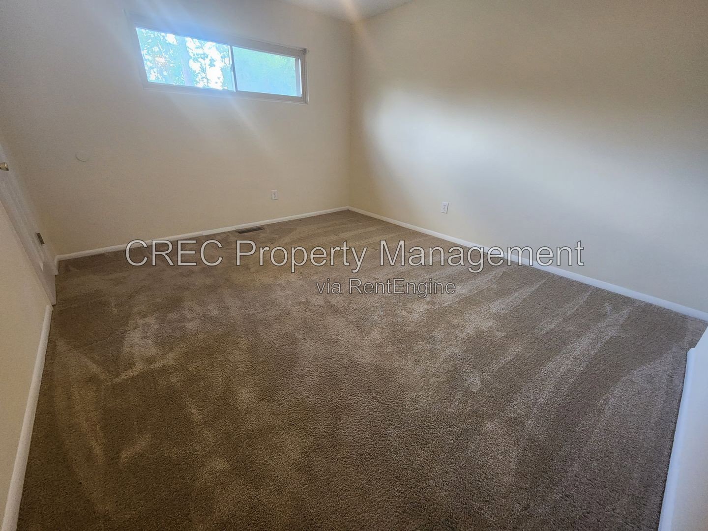 ** Coming Soon ** Spacious Otranto Townhome with 1st floor master!! property image