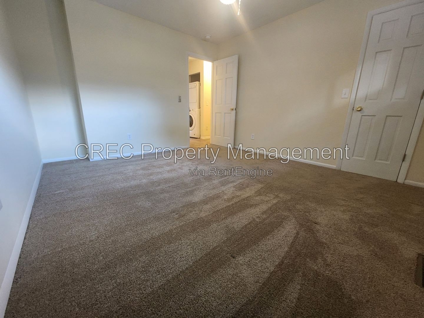 ** Coming Soon ** Spacious Otranto Townhome with 1st floor master!! property image