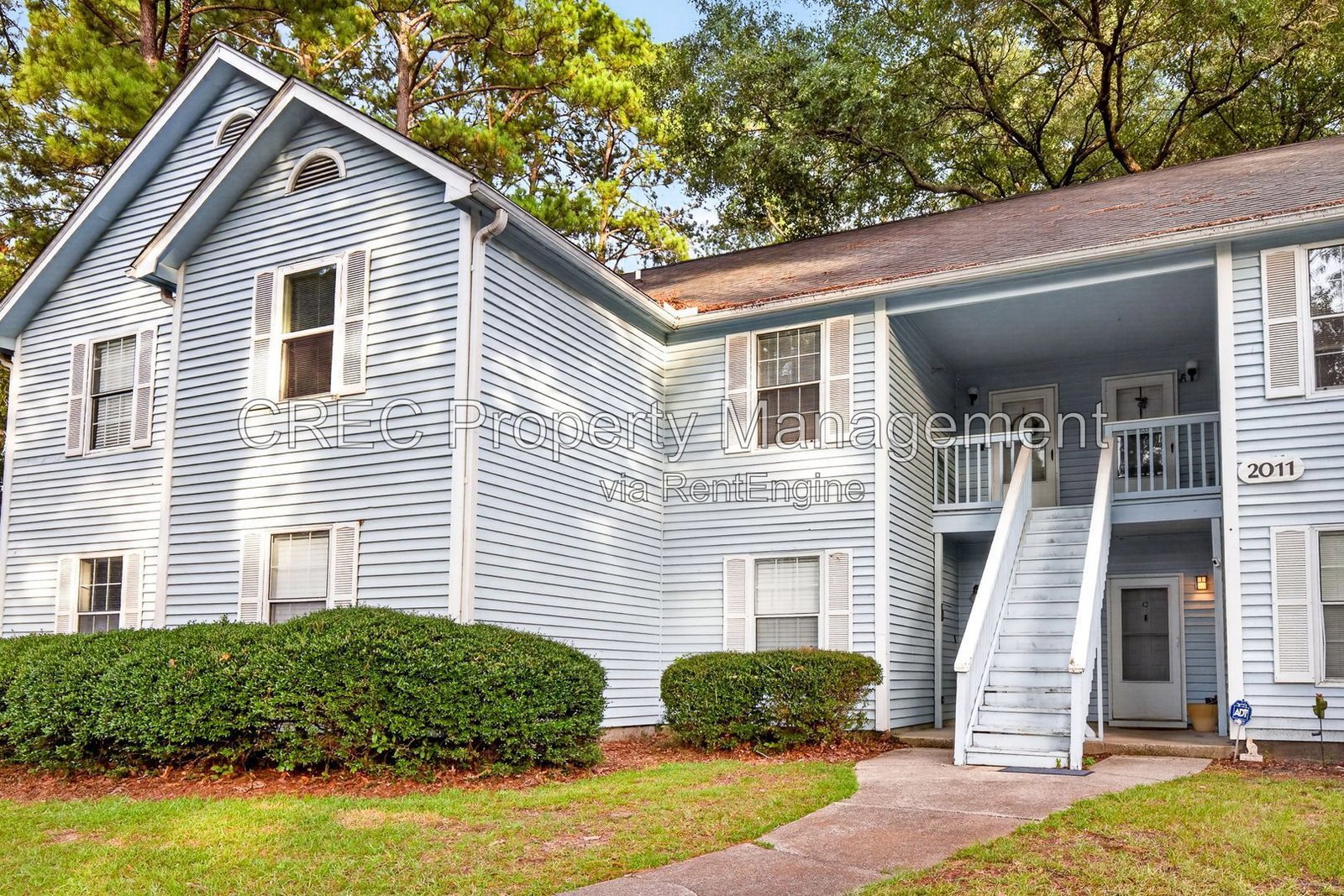 Beautifully Updated Townhouse in a Super Convenient Location! property image