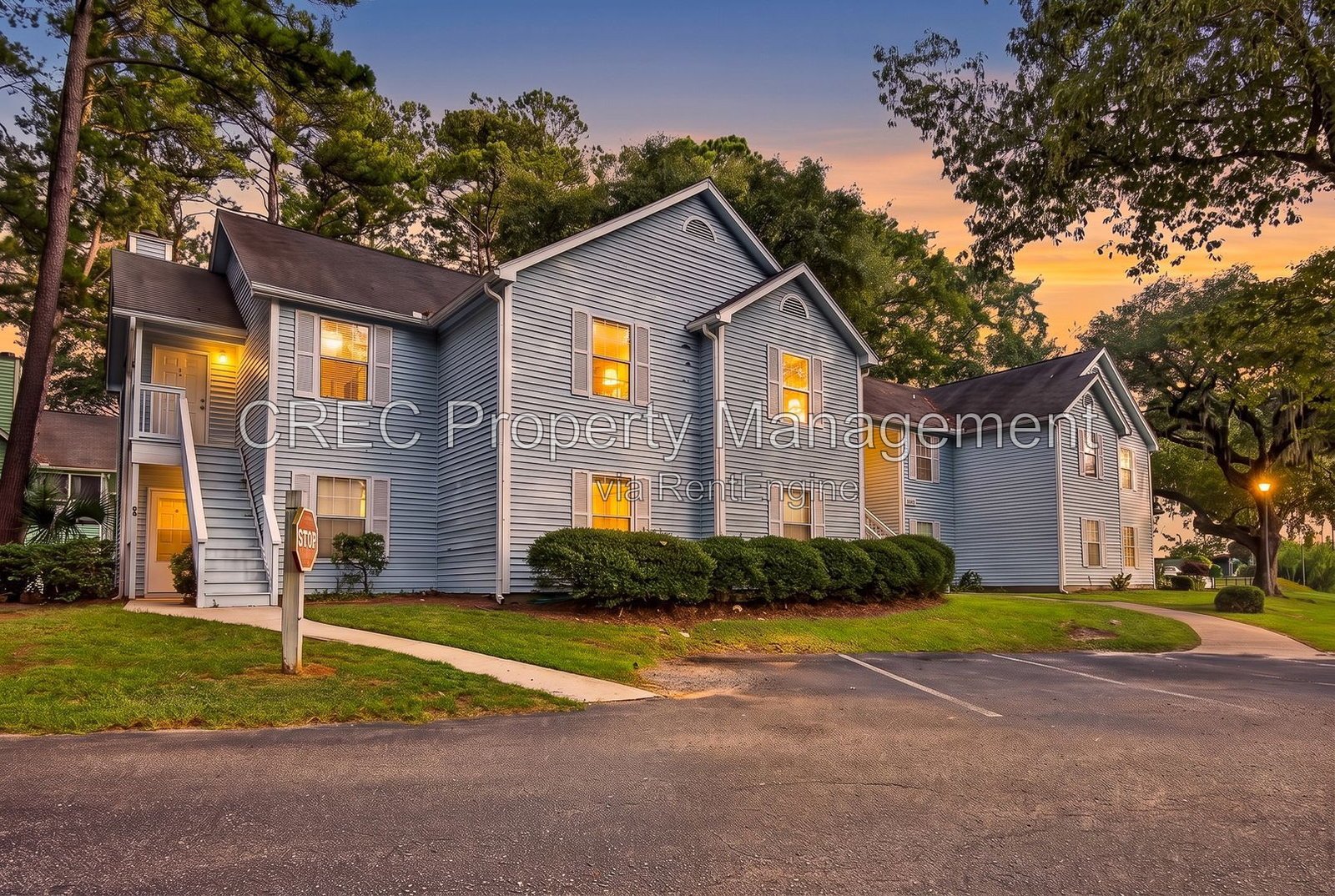 Beautifully Updated Townhouse in a Super Convenient Location! property image