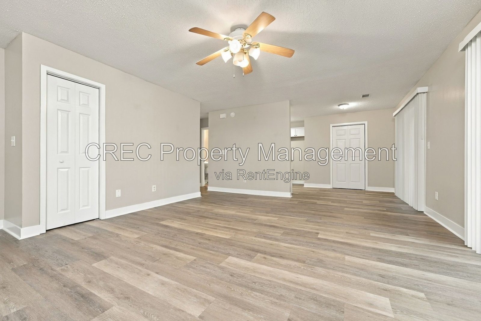 Beautifully Updated Townhouse in a Super Convenient Location! property image