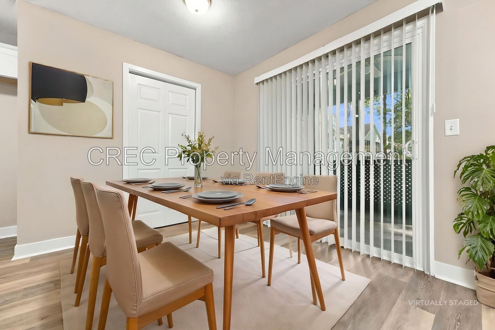 Beautifully Updated Townhouse in a Super Convenient Location! property image