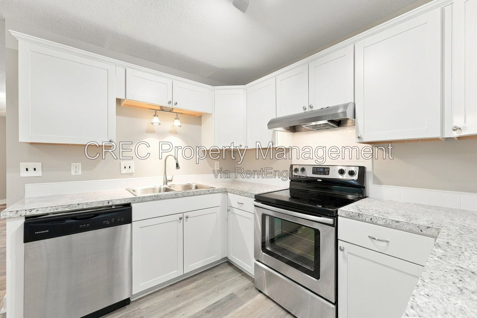 Beautifully Updated Townhouse in a Super Convenient Location! property image
