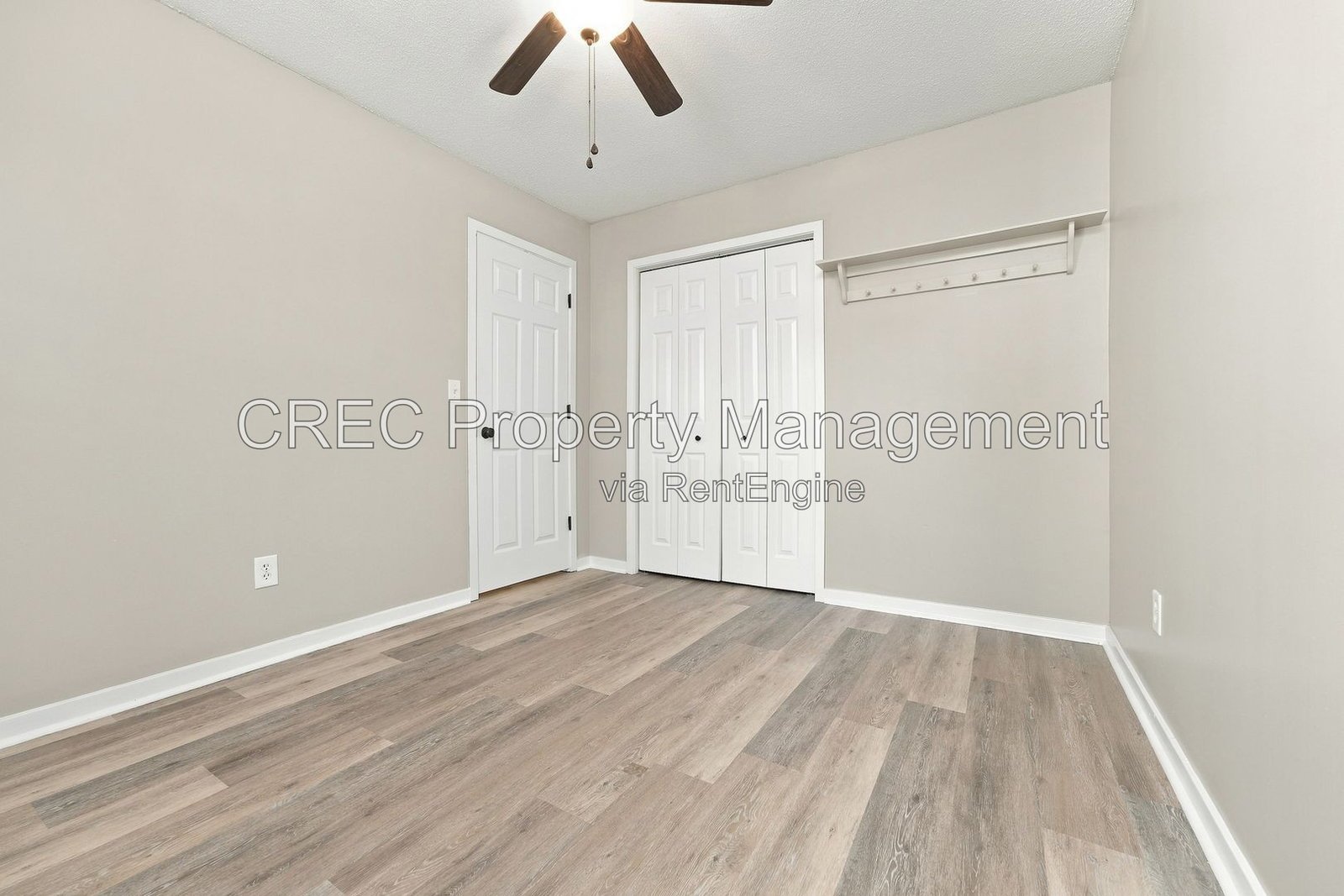 Beautifully Updated Townhouse in a Super Convenient Location! property image
