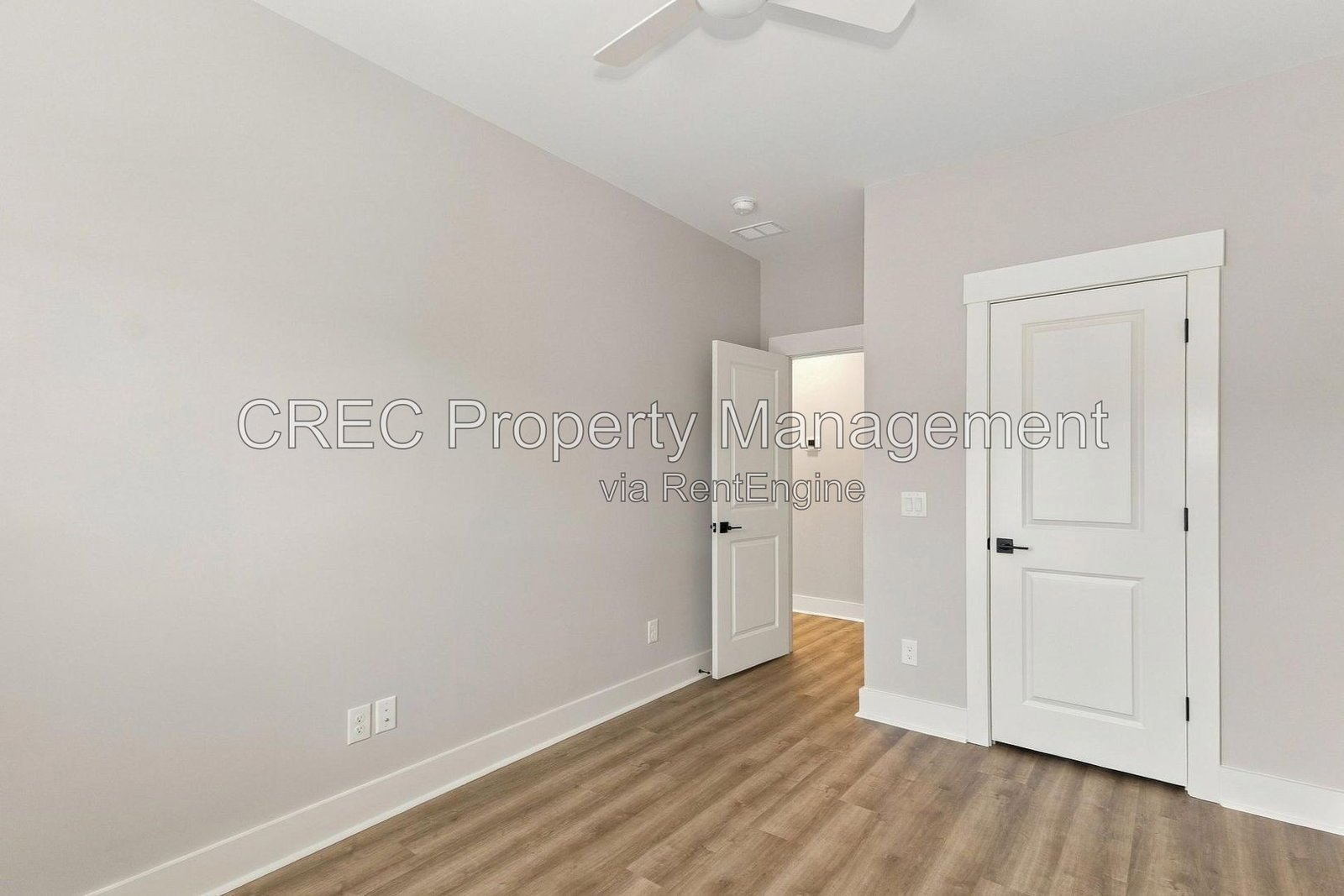 Charming Goose Creek Town Home: Space, Comfort, and Convenience property image