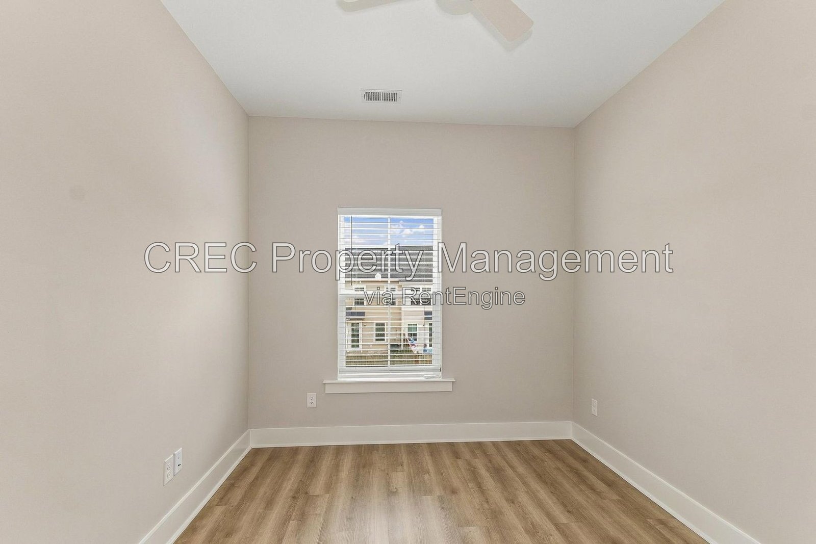 Charming Goose Creek Town Home: Space, Comfort, and Convenience property image
