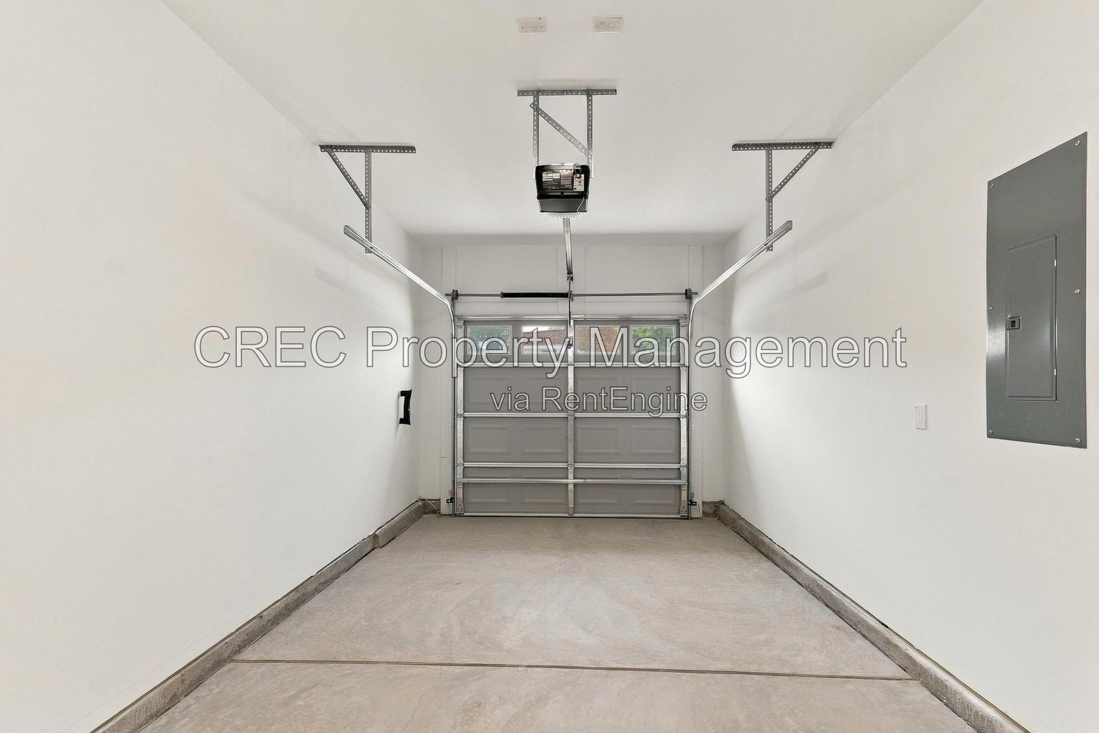 Charming Goose Creek Town Home: Space, Comfort, and Convenience property image