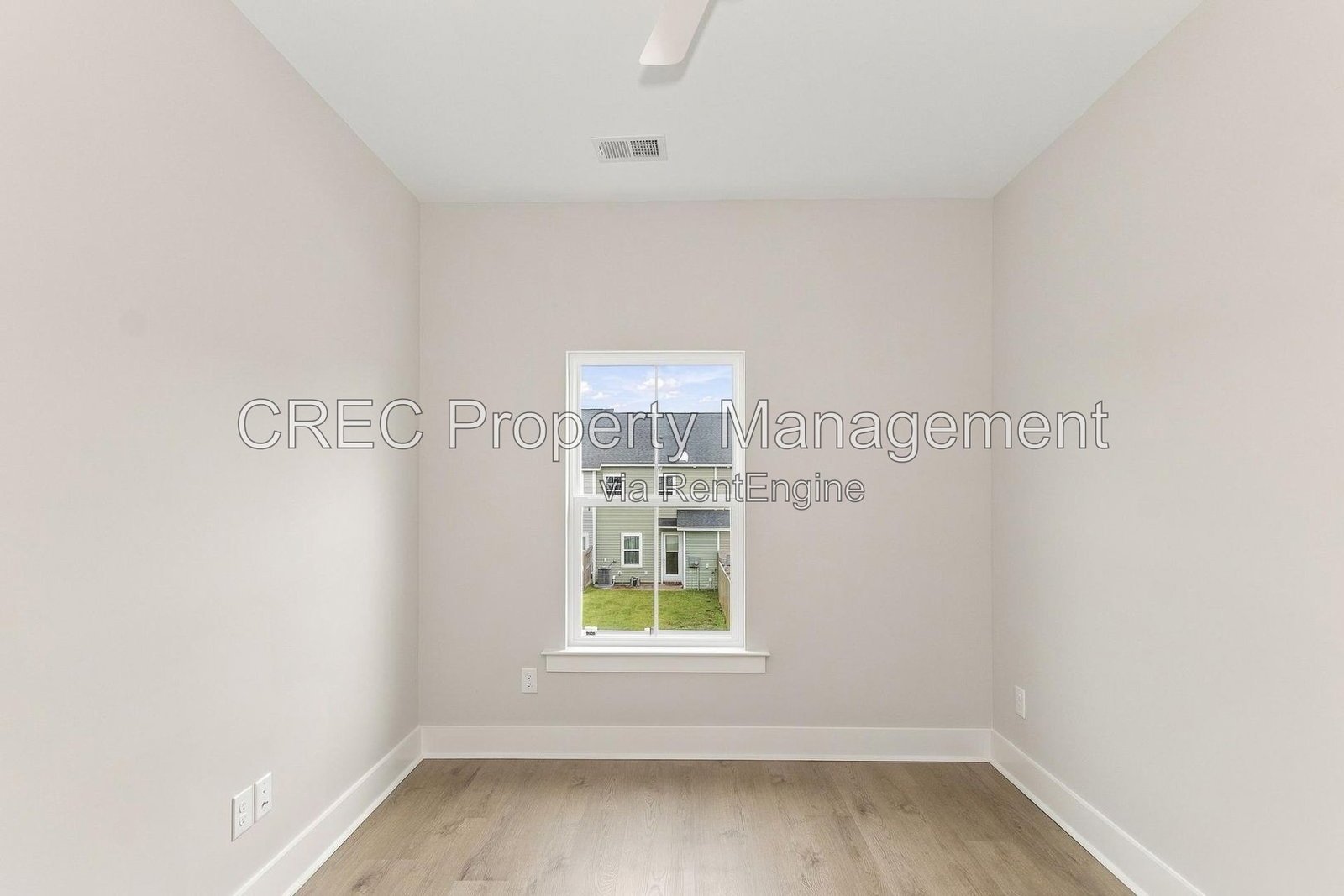 Charming Goose Creek Town Home: Space, Comfort, and Convenience property image