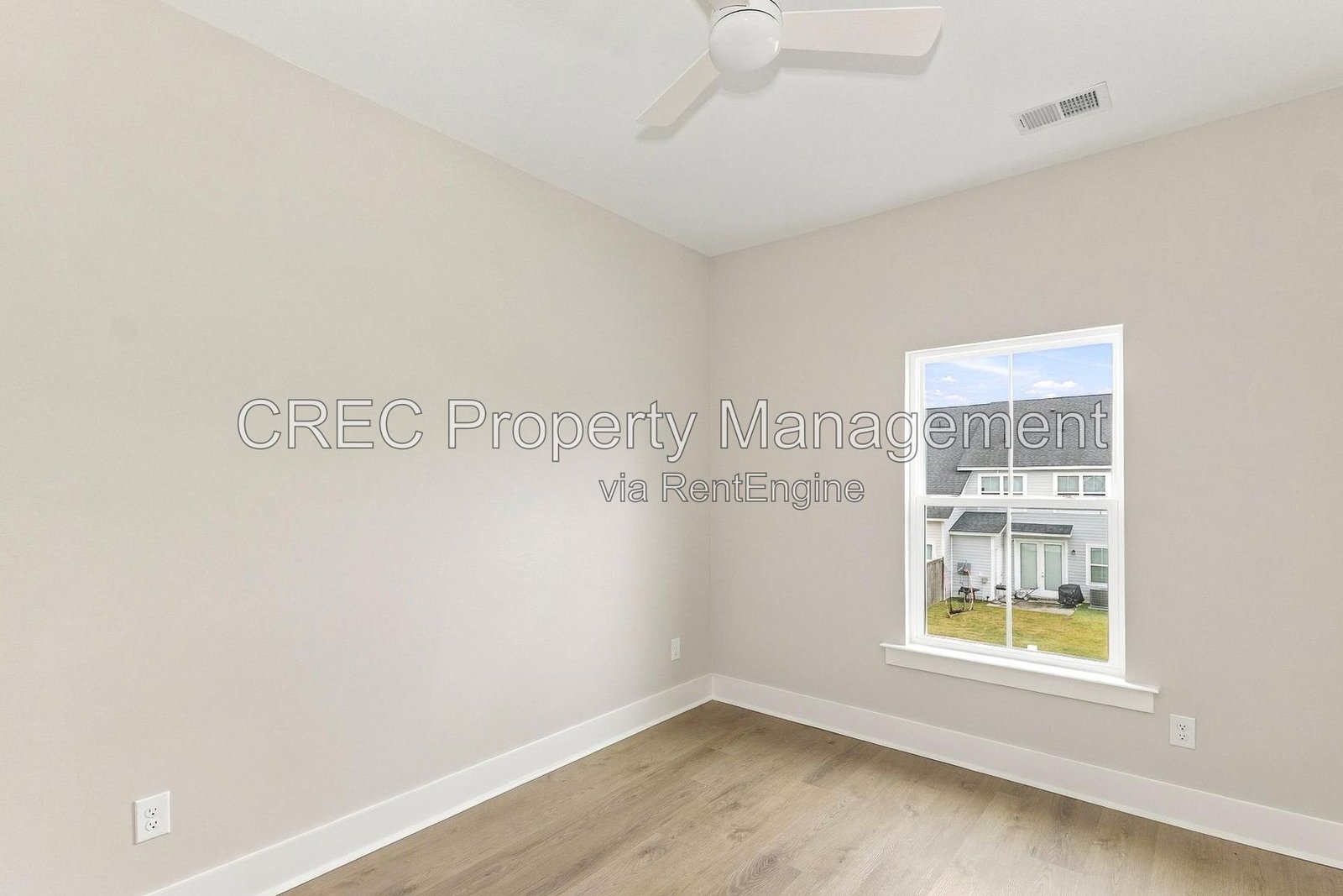 Charming Goose Creek Town Home: Space, Comfort, and Convenience property image