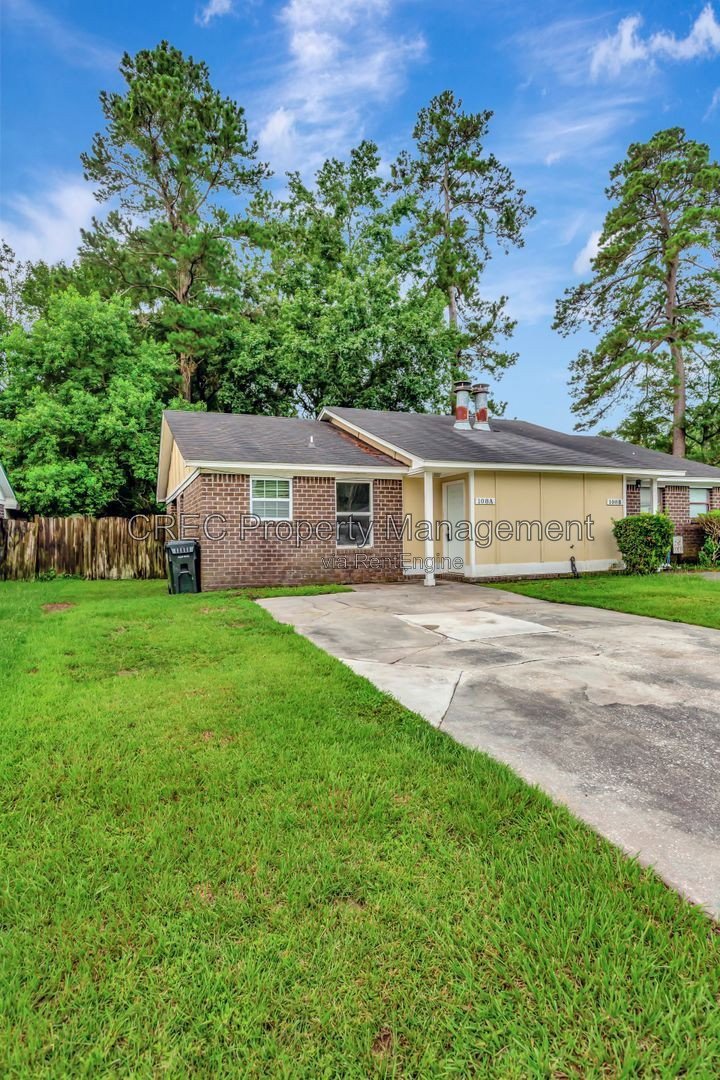 ** Coming Soon ** Charming 2-Bedroom Duplex in Gadsden Acres property image