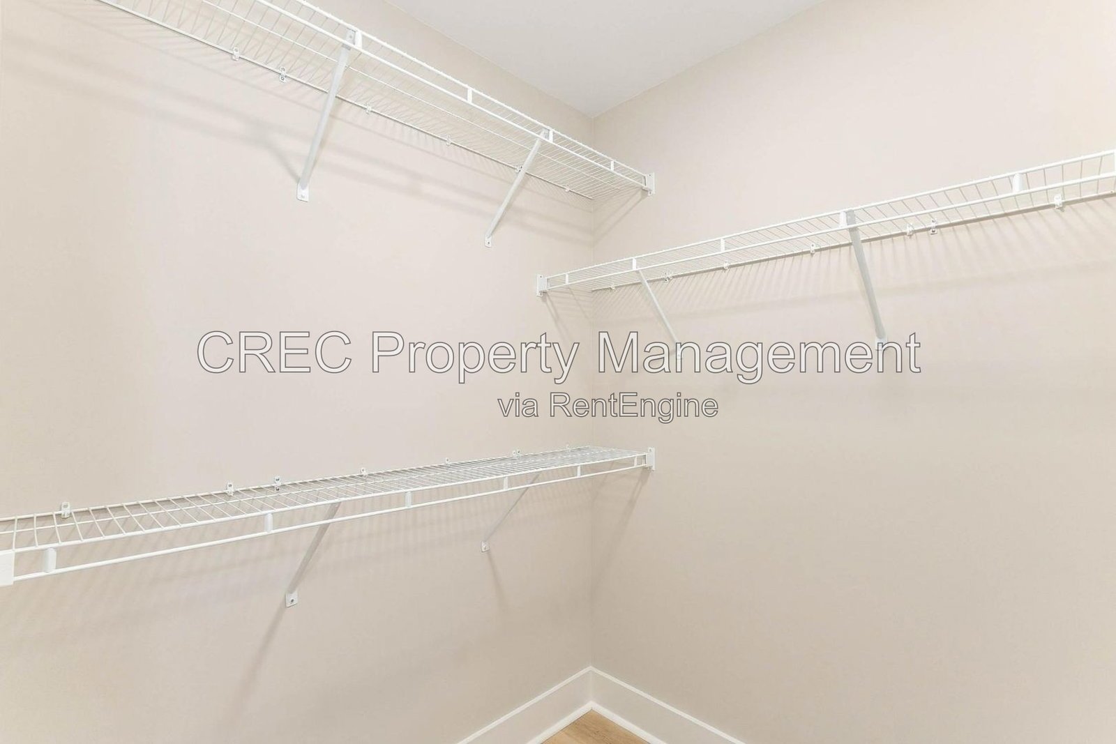 Charming 3 Bed 2.5 Bath Summerville Home on Limehouse Drive property image