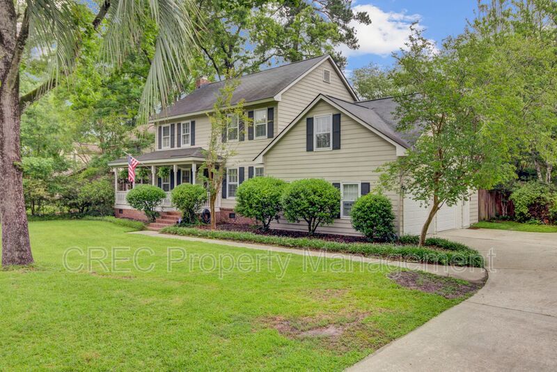 Charming Updated Home in Sought-After Ashborough Neighborhood property image