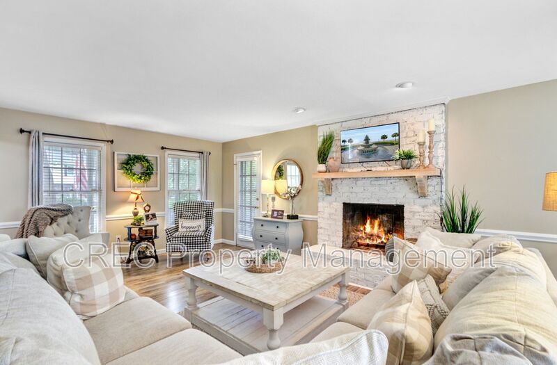 Charming Updated Home in Sought-After Ashborough Neighborhood property image