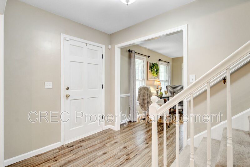 Charming Updated Home in Sought-After Ashborough Neighborhood property image