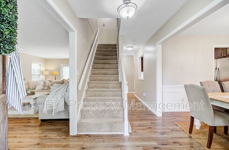 Charming Updated Home in Sought-After Ashborough Neighborhood property image