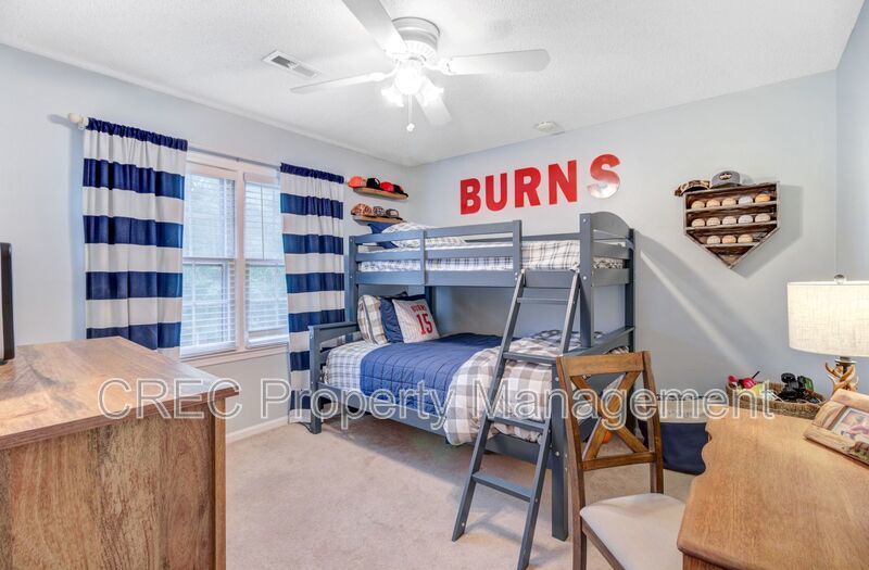 Charming Updated Home in Sought-After Ashborough Neighborhood property image