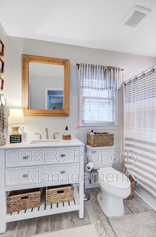 Charming Updated Home in Sought-After Ashborough Neighborhood property image