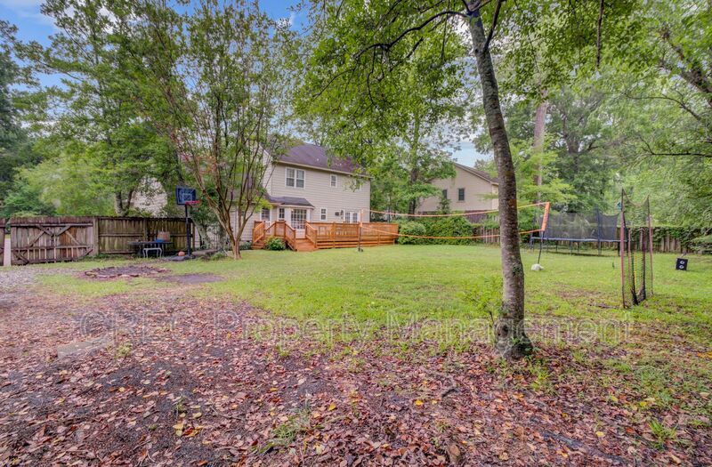 Charming Updated Home in Sought-After Ashborough Neighborhood property image