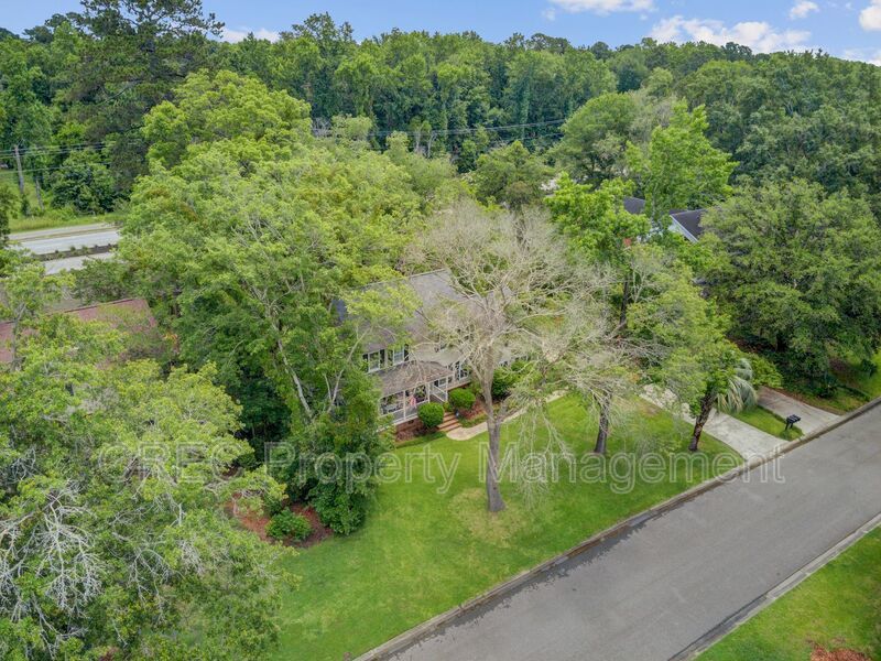 Charming Updated Home in Sought-After Ashborough Neighborhood property image