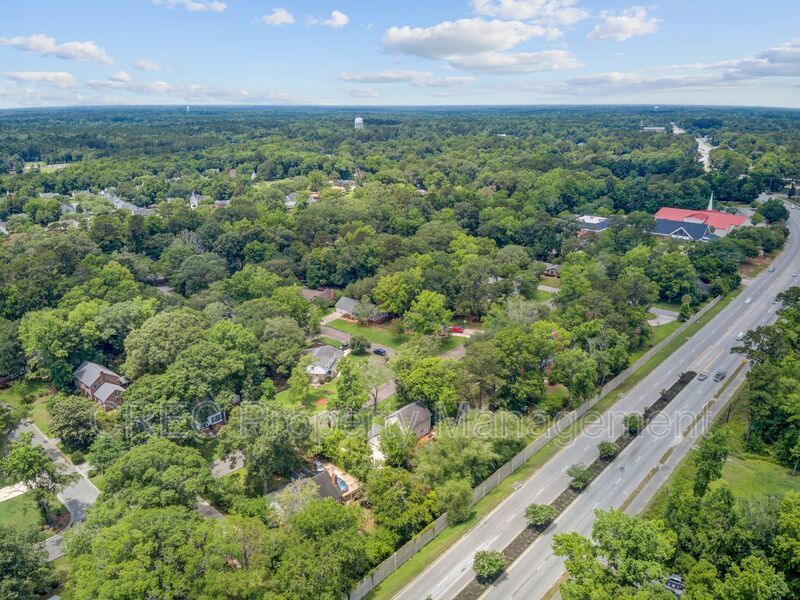 Charming Updated Home in Sought-After Ashborough Neighborhood property image