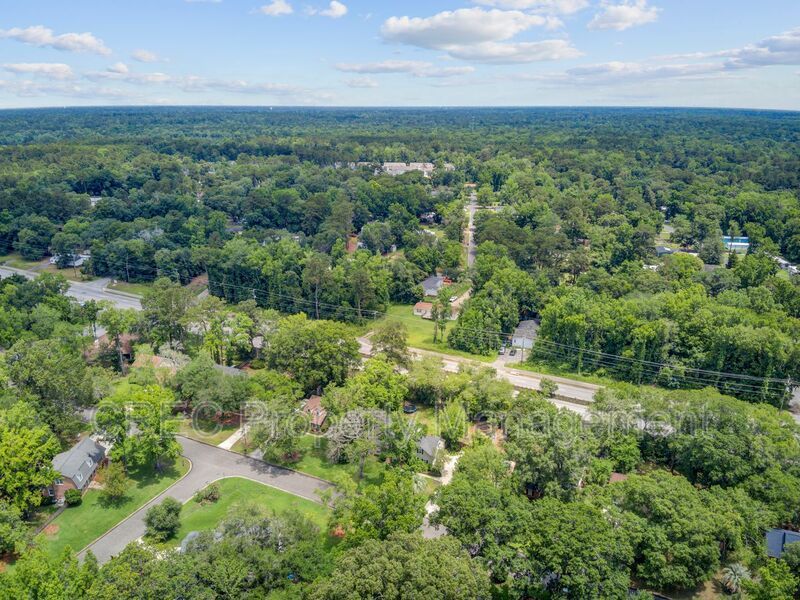Charming Updated Home in Sought-After Ashborough Neighborhood property image